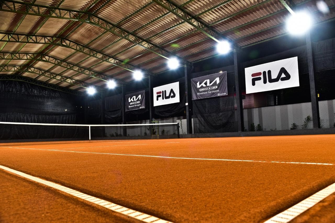 TENNIS CENTER